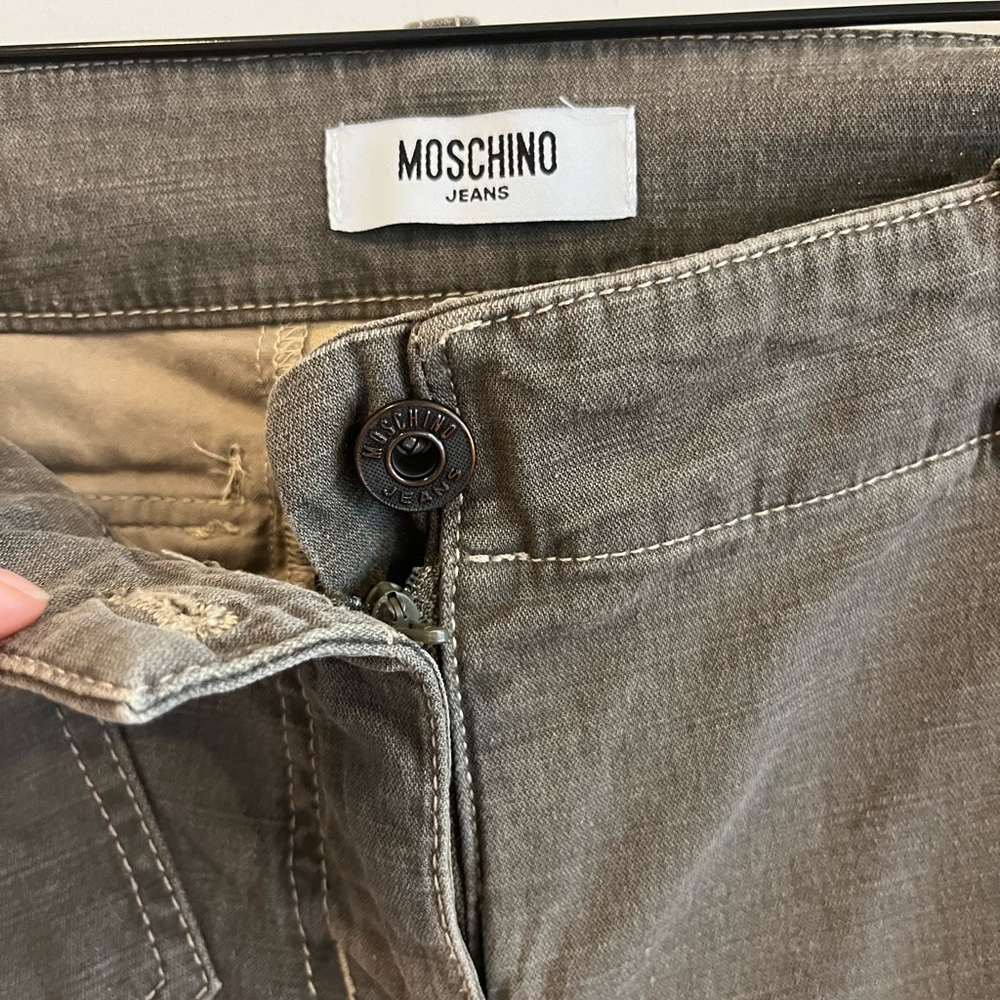 Moschino Jeans capri pants. Vintage. Size 8
